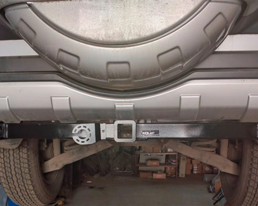 Фаркоп с хромированной накладкой Mitsubishi Pajero 2007-2020, Mitsubishi Pajero III 2000-2007 съемное крепление шара под американский квадрат - 2