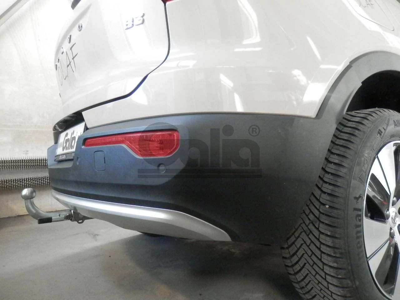 Фаркоп оцинкованный Volvo XC40 2017-, Volvo C40 2021- условно-съемное крепление шара - 4