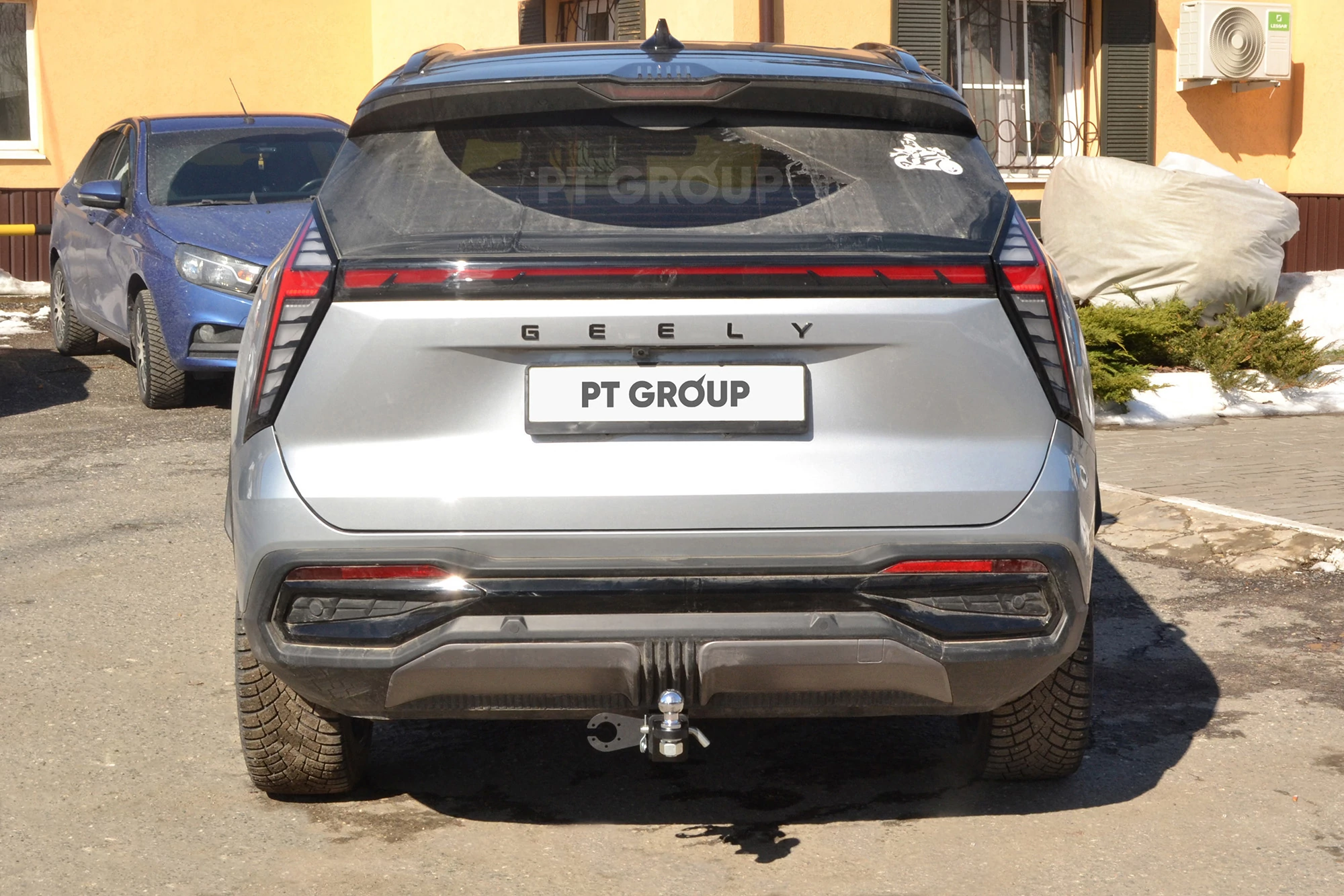 Фаркоп Geely Atlas 2023- съемное крепление шара под американский квадрат - 3