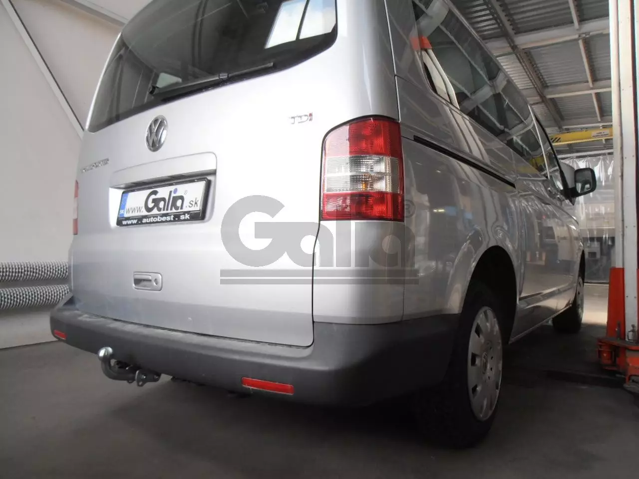 Фаркоп оцинкованный Volkswagen Transporter / Caravelle / Multivan T5 2003-2015, T6 2015-, включая 4WD, включая модели с парктрониками быстросъемное крепление шара - Фото 1